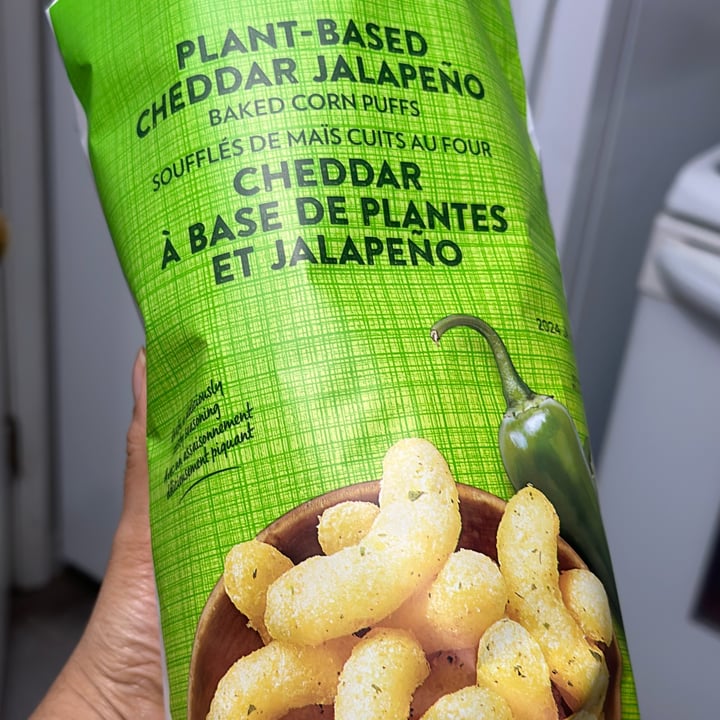 photo of President's Choice Cheddar jalapeño corn puffs shared by @avnieatsvegan on  08 Sep 2023 - review