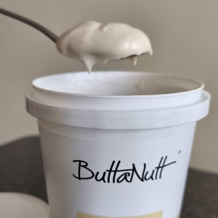 photo of ButtaNutt Vanilla Yogurt Alternative (Coconut and Oat) shared by @viiathevegan on  26 Apr 2025 - review