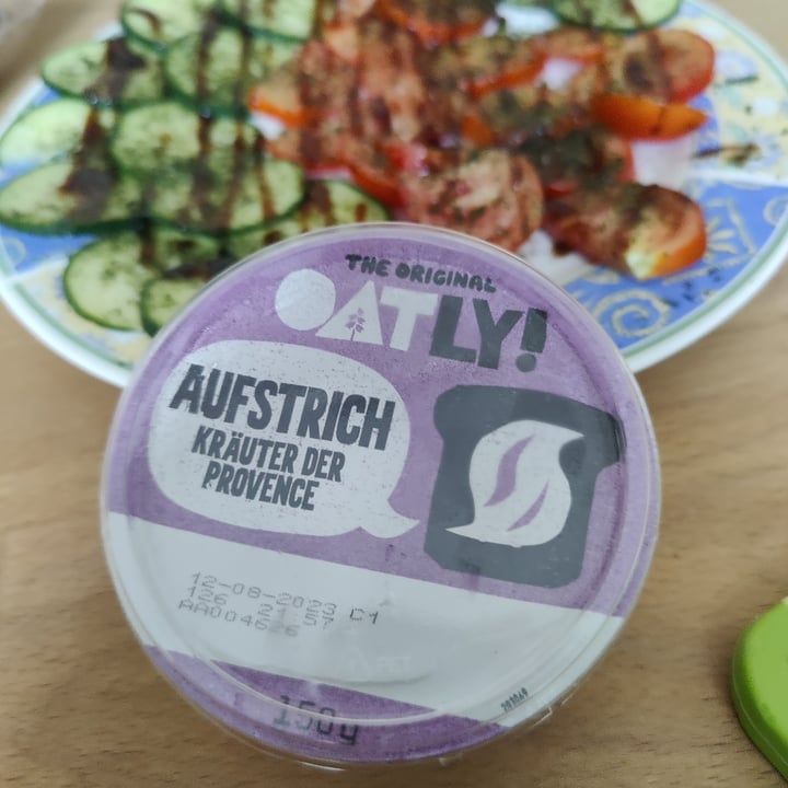 photo of Oatly Aufstrich Kräuter der Provence shared by @lukasser on  25 Aug 2023 - review