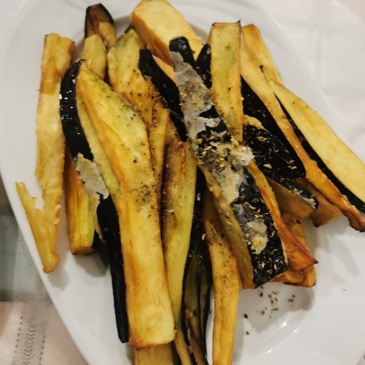 photo of Dimitrios fisherman's taverna Fried Aubergine shared by @benedettaf on  30 Sep 2023 - review