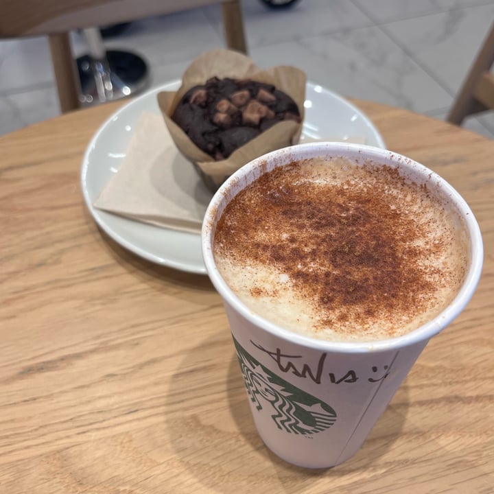 photo of Starbucks pumpkin spice latte shared by @tania- on  07 Oct 2025 - review