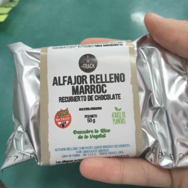 photo of On Track Alfajor OnTrack Relleno Marroc shared by @marielmoon on  19 Aug 2023 - review