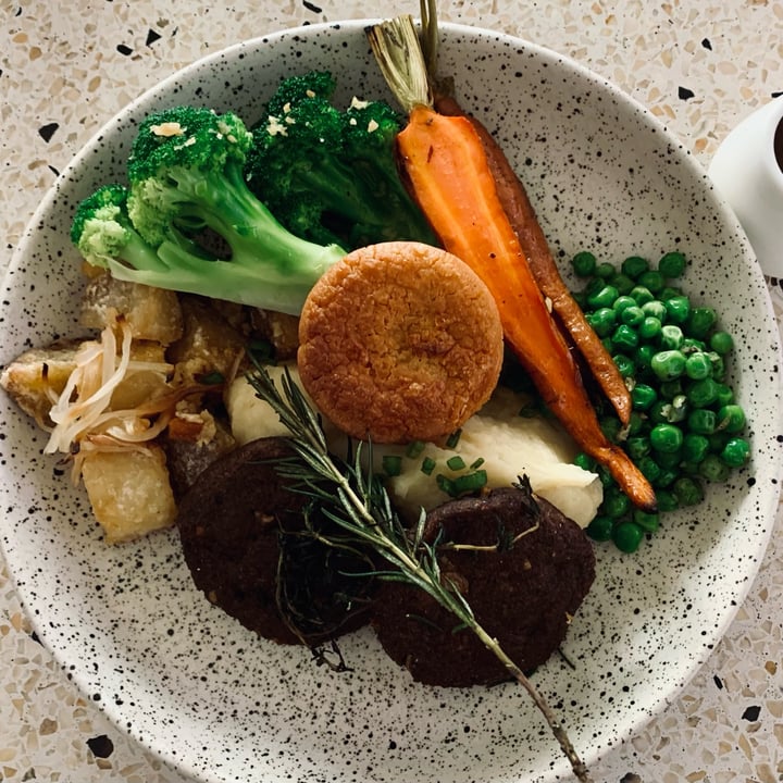 photo of KYND COMMUNITY Sunday Roast „Beef“ shared by @gatherer on  03 Sep 2023 - review