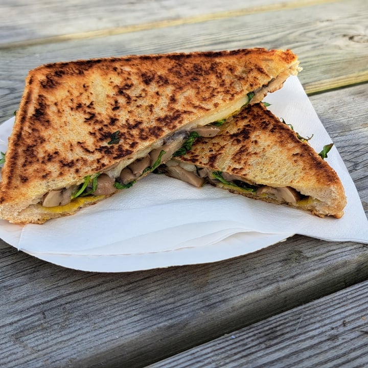 photo of Be Kind The Vegan Coffee Caravan Shroom Cubano shared by @trailrunningman on  06 Feb 2024 - review