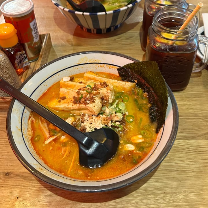 photo of Takumi Ramen Den Haag Herengracht Veggie Tofu Miso Ramen shared by @natyfelix on  02 Aug 2024 - review