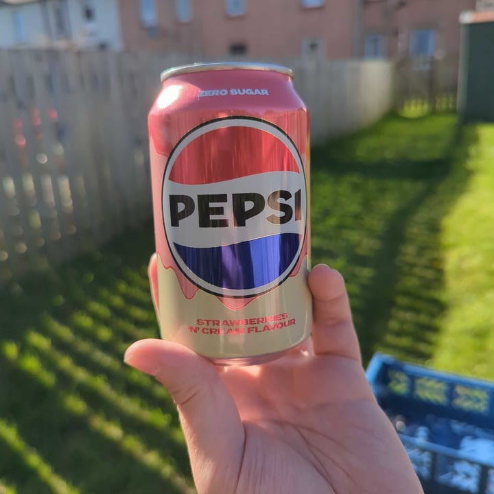 photo of Pepsico Pepsi Strawberries 'N' Cream Flavour shared by @avril-mac on  20 Apr 2025 - review