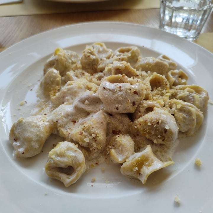 photo of Io Veg Tortellini con panna shared by @marta1977 on  11 Mar 2025 - review