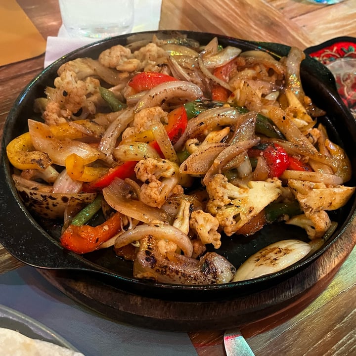 photo of Centrico Mexican Restaurant HALAL Fajitas with vegetables shared by @sianski on  06 Oct 2025 - review