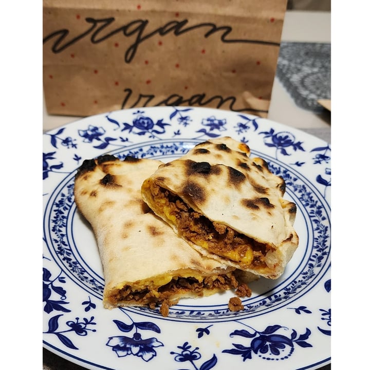 photo of Miraflores - Gastro Bar Vegan Calzone Mexicano shared by @klads on  13 Jan 2024 - review