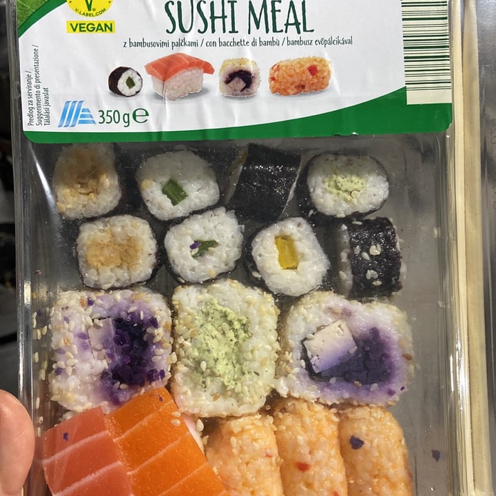 photo of Just Veg! (ALDI Italy) sushi meal shared by @arasveg on  19 Jan 2024 - review