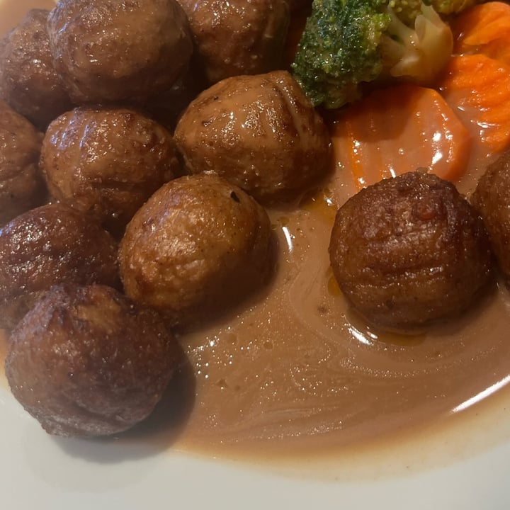 photo of IKEA Tampines Plant Balls shared by @soy-orbison on  25 Oct 2023 - review
