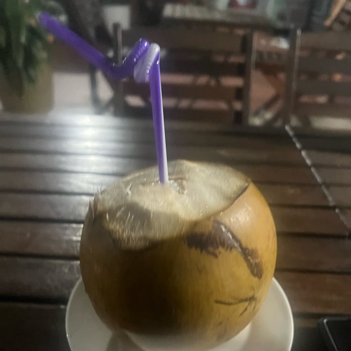 photo of Cà phê giải khát Hồng Fresh Coconut shared by @charlotteacsmith on  25 Feb 2024 - review