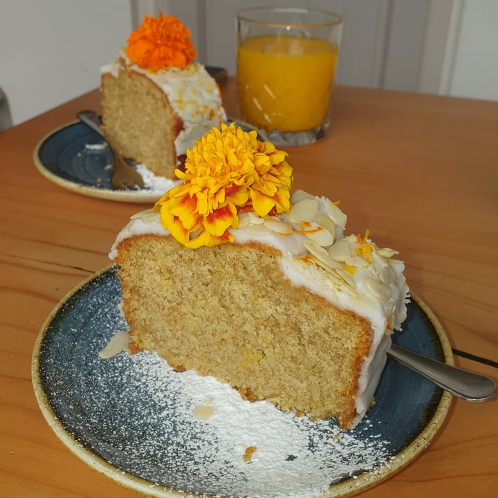 photo of Sedici Lemon Cake Vegan shared by @zianena on  18 Apr 2024 - review