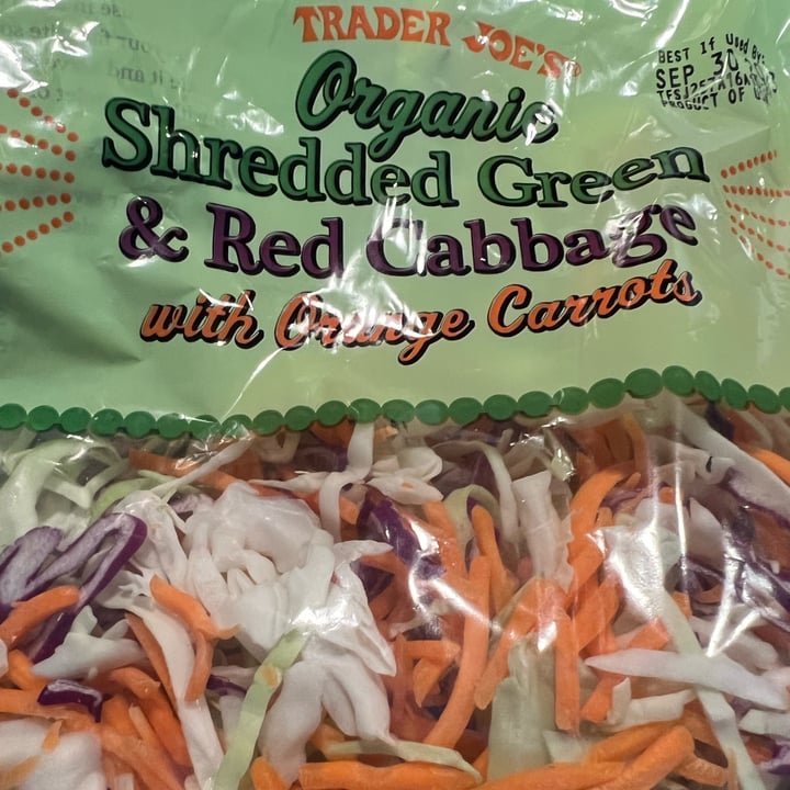 photo of Trader Joe's Organic Shredded Green & Red Cabbage With Orange Carrots shared by @allycat38 on  22 Sep 2023 - review