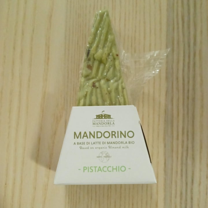 photo of La fattoria della mandorla mandorino al pistacchio shared by @alicevee on  20 Jan 2024 - review