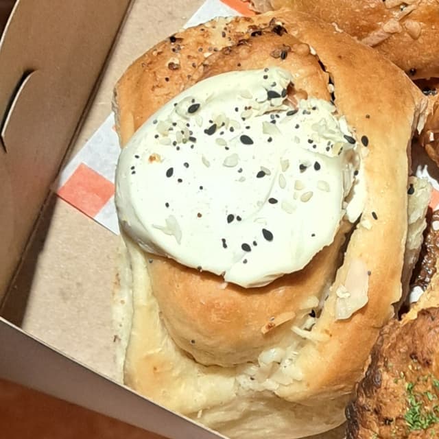 Photo of the dish “Everything Bagel Bun”