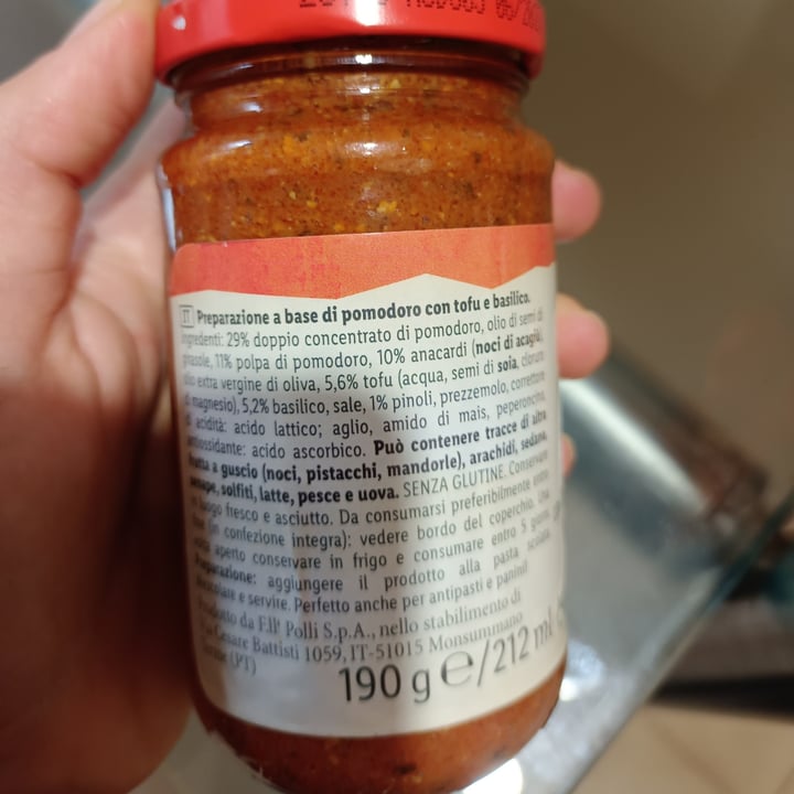 photo of Vemondo Vegan pesto rosso shared by @fede02 on  17 Oct 2024 - review