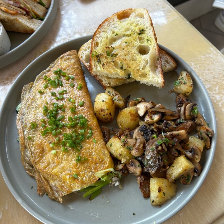 photo of I Am Vegan Babe Cafe greek omelette shared by @alyrauff on  06 Oct 2025 - review