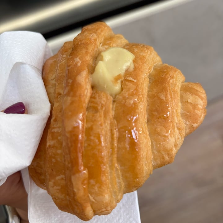 photo of Sienda Boutique Pâtisserie Mignon, croissant, salato shared by @floriana on  11 Jul 2025 - review