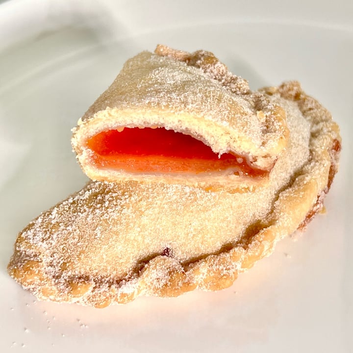 photo of Mis Tacones Guava Empanada shared by @pdxveg on  18 Sep 2023 - review
