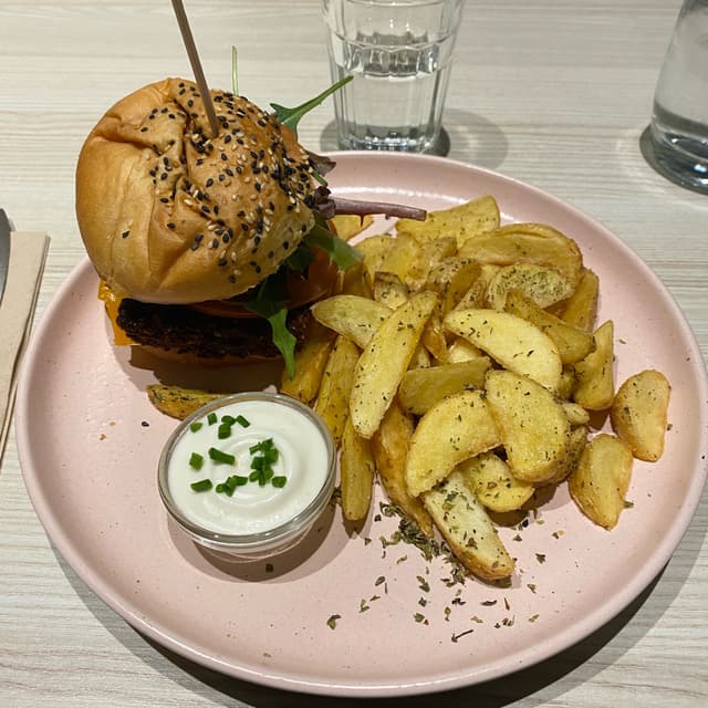 Photo of the dish “Crispy Seitan & “Bacon””