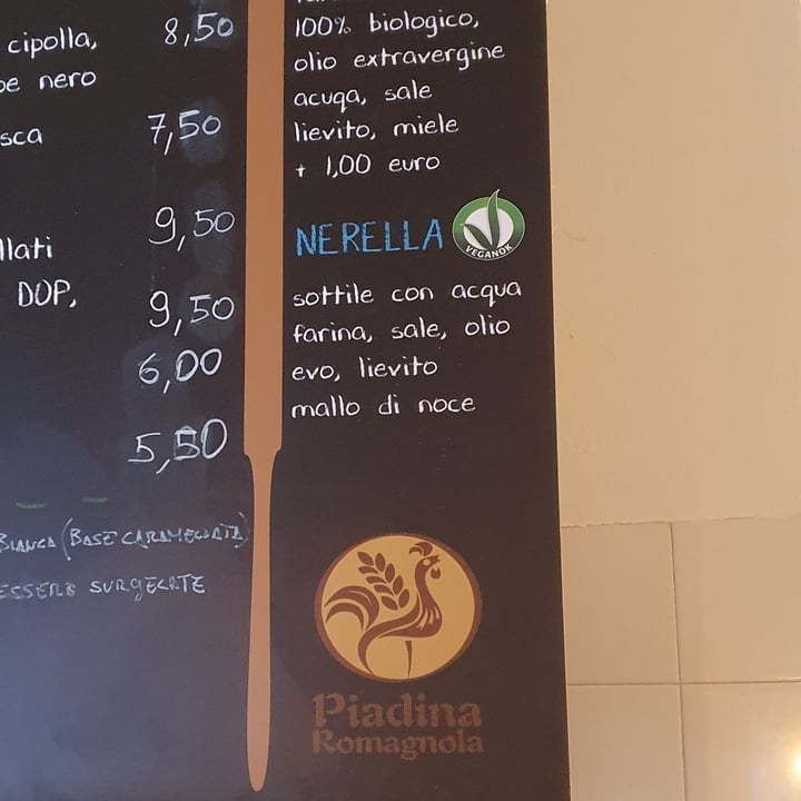 photo of La Tua Piadina piadina vegan shared by @zianena on  05 May 2024 - review