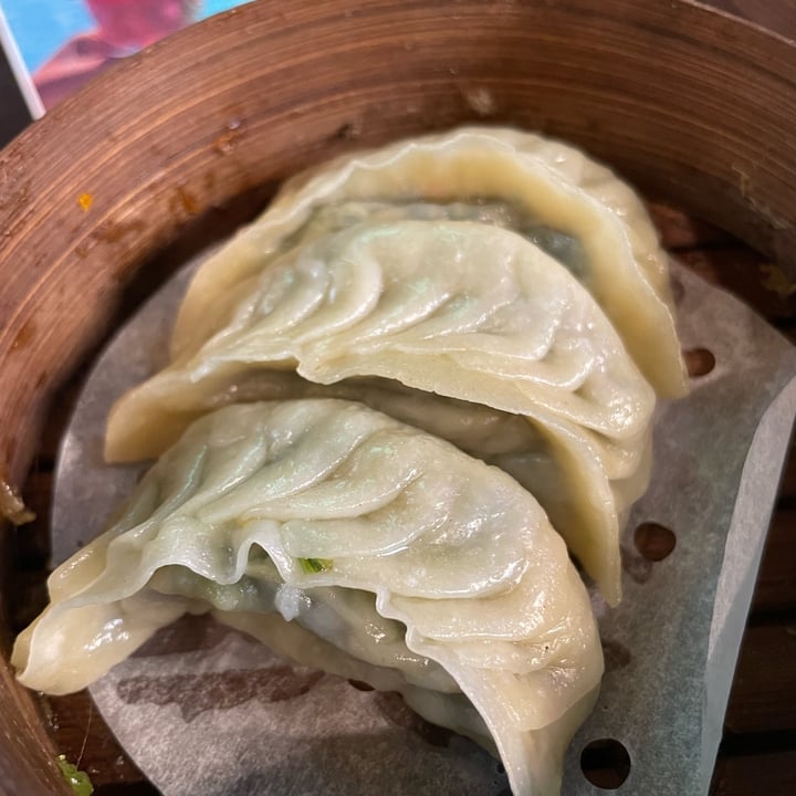 photo of Bali Wasabi Sushi Train PAN SEARED VEGGIE DUMPLING shared by @swaru on  04 Sep 2023 - review