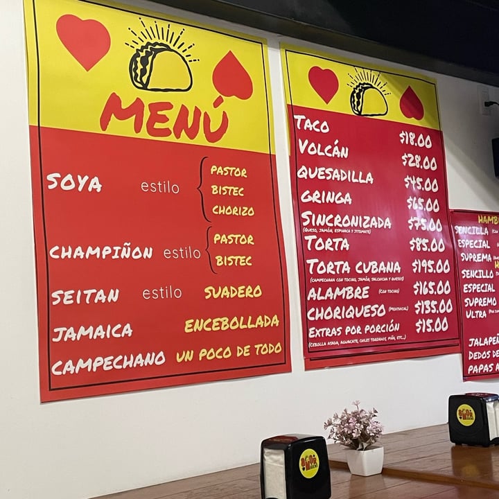 photo of Amor Del Bueno taco de soya bistec shared by @canica on  21 Sep 2025 - review