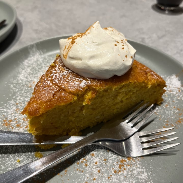 photo of Kind Kitchen pumpkin cake shared by @xanaramos on  22 May 2024 - review