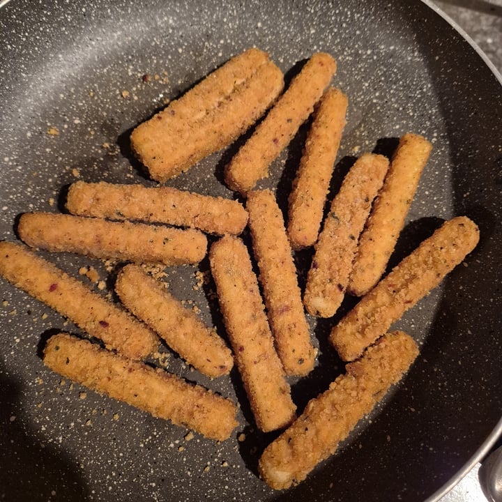 photo of Vemondo vegan sticks shared by @tomma97 on  07 May 2025 - review