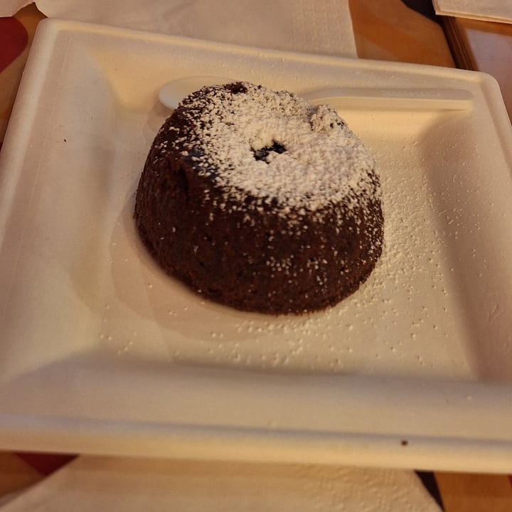 photo of Flower Burger Choco Love shared by @rosannad93 on  11 Dec 2024 - review