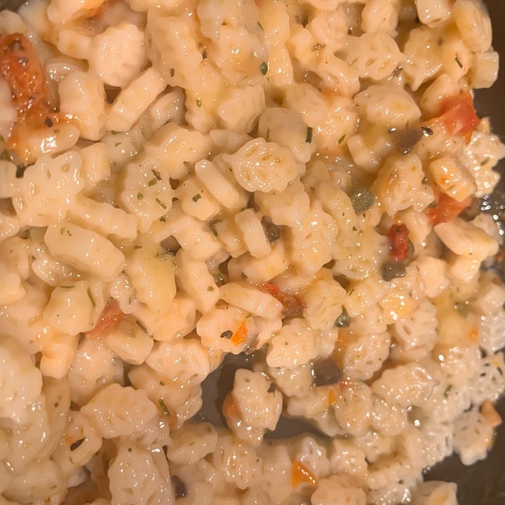 photo of Daiya Herb & Garlic Mac & Cheese shared by @bandita on  27 Sep 2025 - review