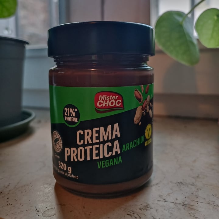 photo of Mister CHOC crema proteica arachidi shared by @giudymorale on  19 Mar 2024 - review