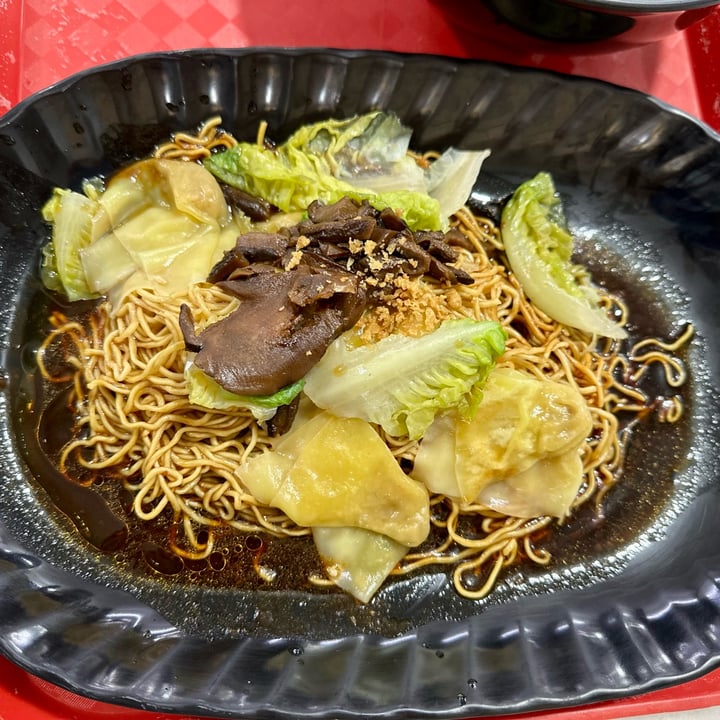 photo of Xian Long Vegetarian Stall 仙隆素食 Wanton Mee shared by @lavanyak on  04 May 2024 - review