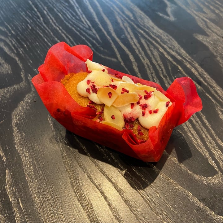 Starbucks Raspberry and Almond Mini Loaf Review | abillion