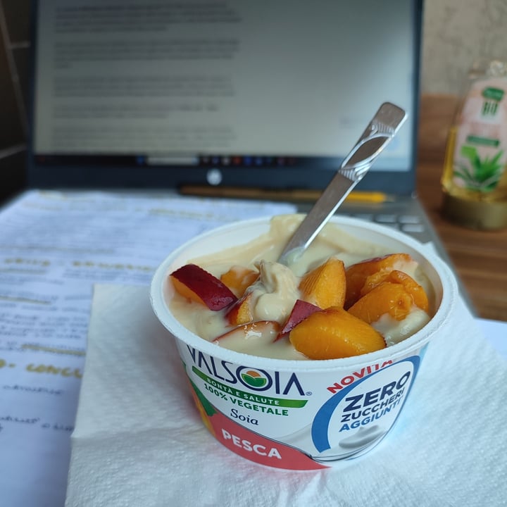 photo of Valsoia yogurt di soia alla pesca zero zuccheri aggiunti shared by @ppiera on  10 Sep 2023 - review