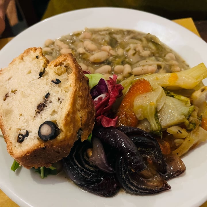 photo of Il Vegetariano stufato di fagioli e verdure shared by @miba on  09 Apr 2024 - review