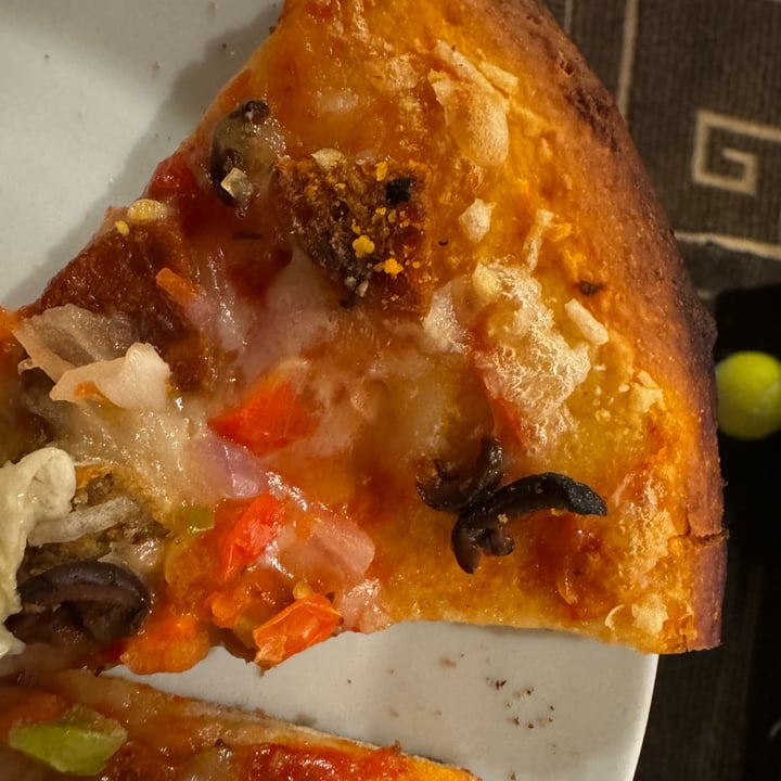 photo of Amy’s Amy’s Vegan Supreme Pizza shared by @yumi on  02 Apr 2024 - review