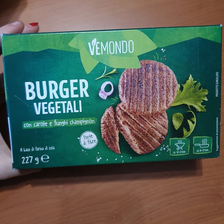photo of Vemondo Burger vegetali con carote e funghi champignon shared by @tomma97 on  21 May 2024 - review