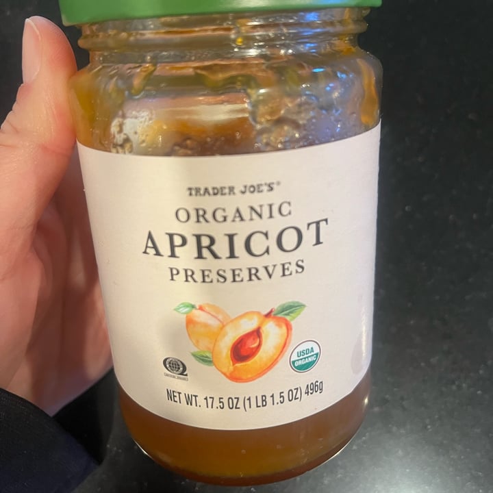 photo of Trader Joe's organic apricot preserves shared by @petramodirari on  26 Apr 2024 - review
