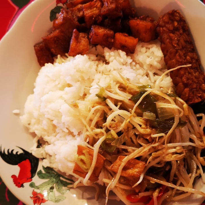 photo of Java Kantin - build your own plate shared by @sademosz on  02 Sep 2024 - review