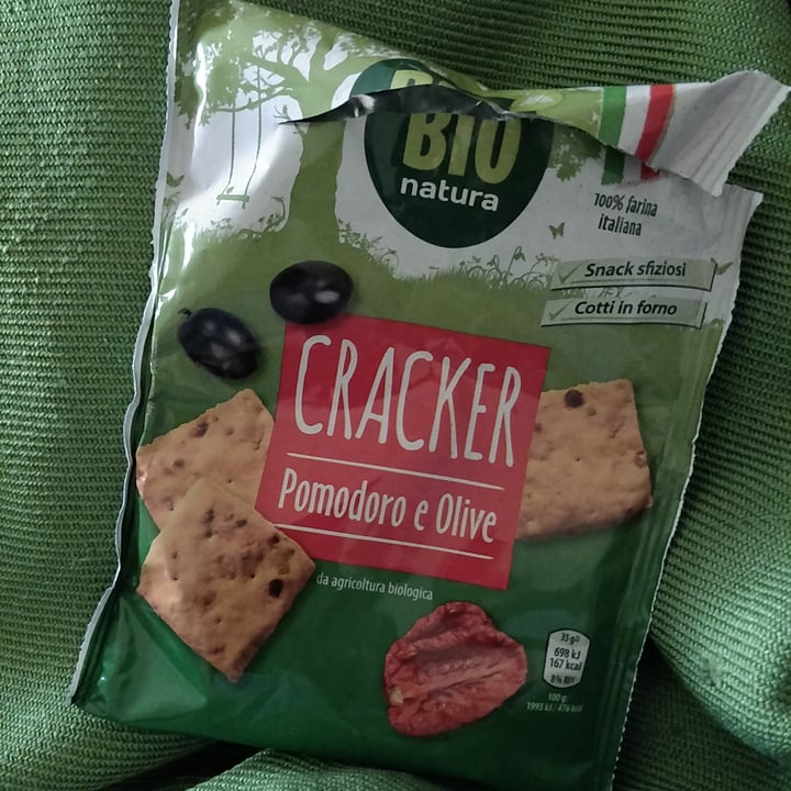 photo of Bio Natura cracker pomodoro e olive shared by @mockix on  07 Jan 2024 - review