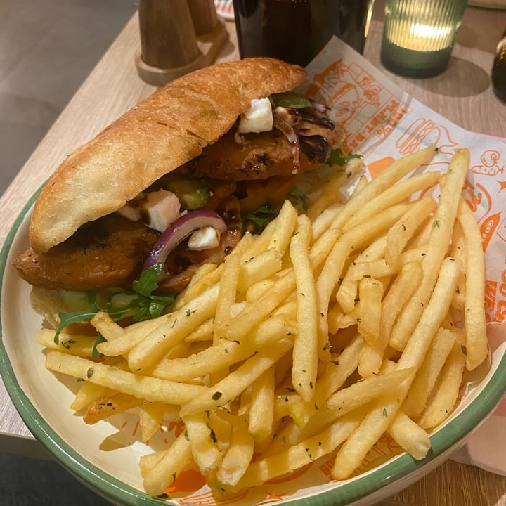 photo of Neat Burger Milano | Merlata Bloom chicken ciabatta shared by @giuliagermani on  10 Jan 2024 - review