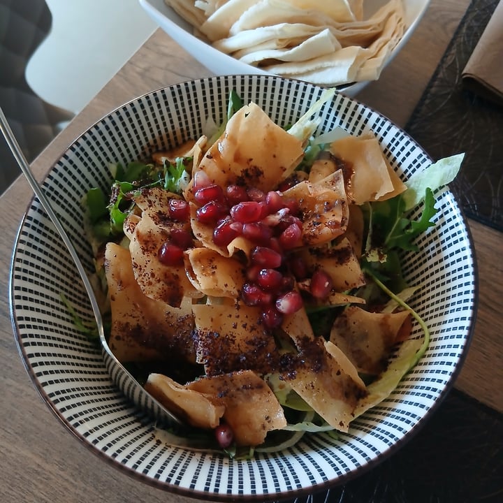 photo of La Meza Fattoush shared by @ericaeroica on  04 Aug 2025 - review