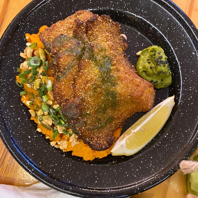 Photo of the dish “Milanesa de gírgolas con puré”