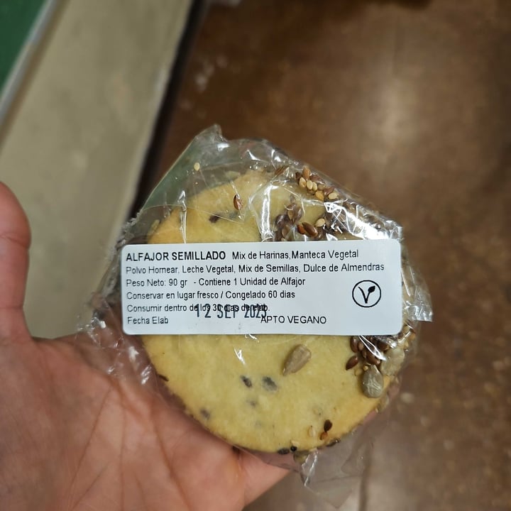 photo of Bakery Alfajor vegano shared by @lachula on  22 Sep 2023 - review