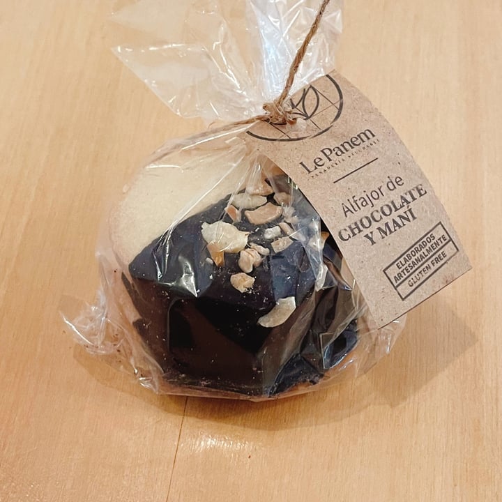 photo of Le Panem Alfajor De Chocolate Y Mani shared by @franvegg on  13 Sep 2023 - review