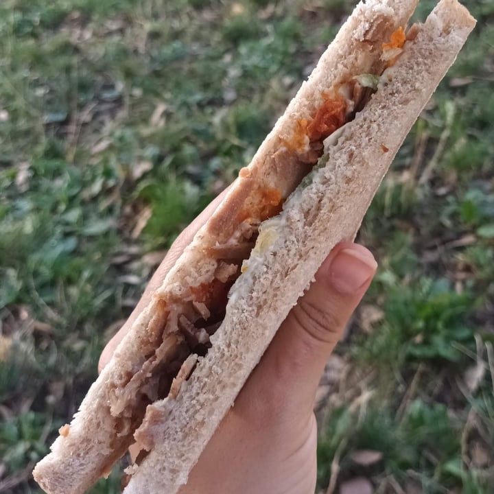photo of La vie Le British Bacon Végétal, Mayo Végétal, Tomate, Salade shared by @bbilge on  01 Aug 2024 - review