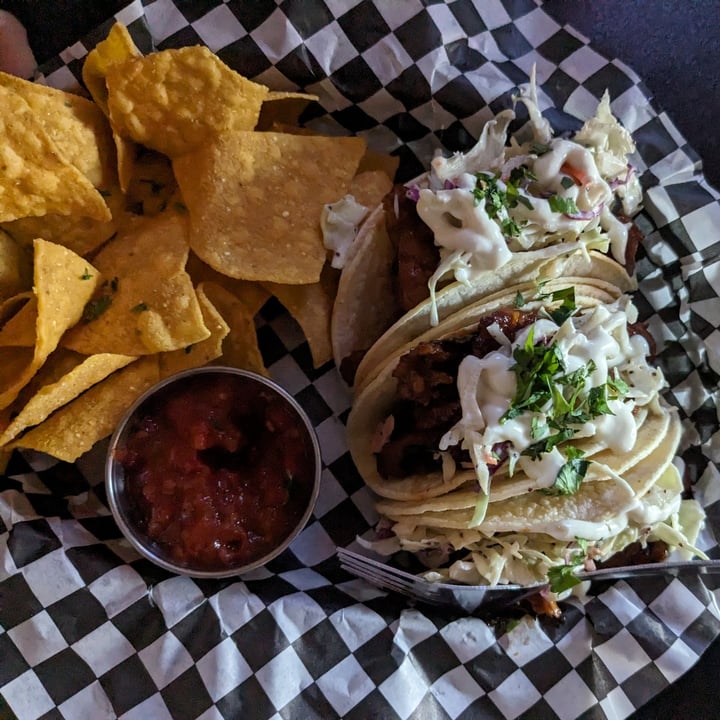 photo of Georgetown Liquor Company Pulled Prk Street tacos shared by @starladear33 on  15 May 2024 - review