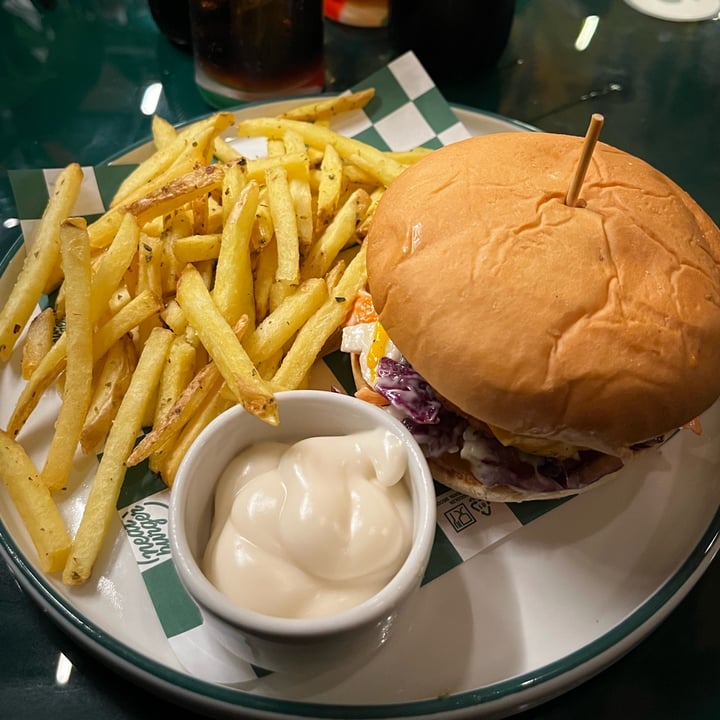photo of Neat Burger Milano | Merlata Bloom Buffalo Cick'n Cheez shared by @agaiarept on  12 Oct 2025 - review